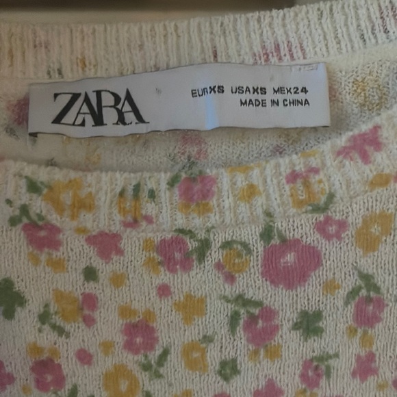 Zara floral top - Picture 1 of 2